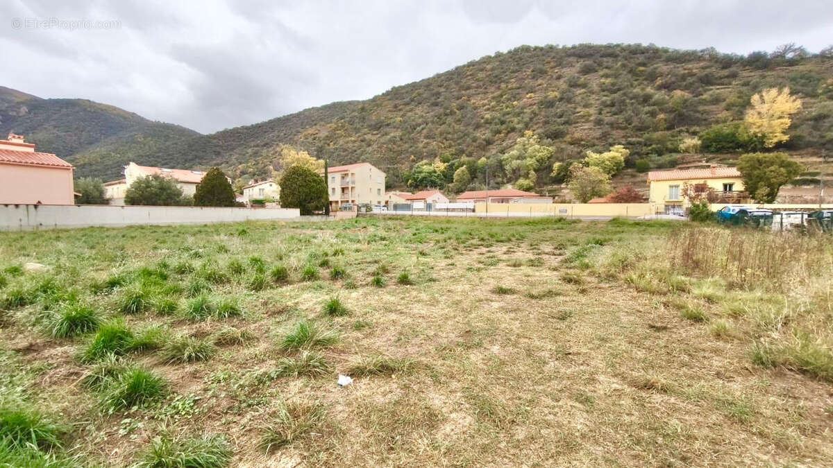 Terrain à RIA-SIRACH