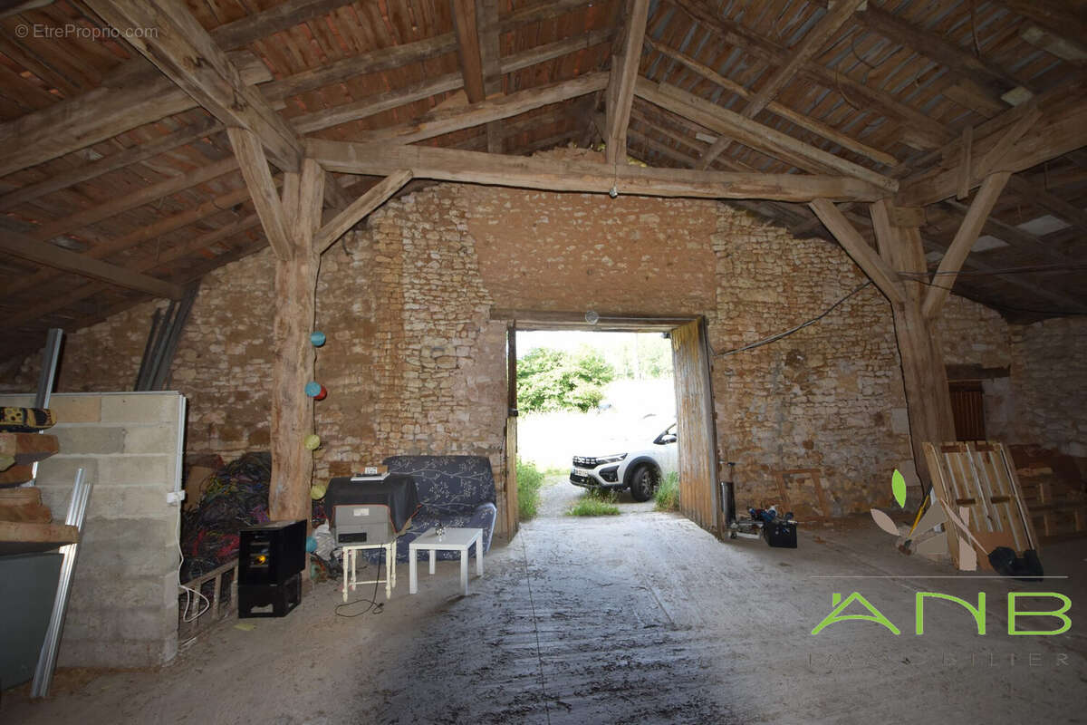 Maison à GRASSAC