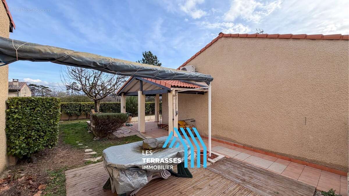 Maison à SAINT-MARCEL-LES-SAUZET