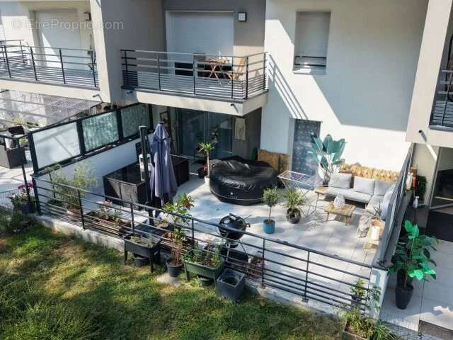 Appartement à NEYDENS
