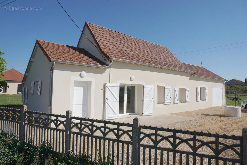 Maison à PARAY-LE-MONIAL