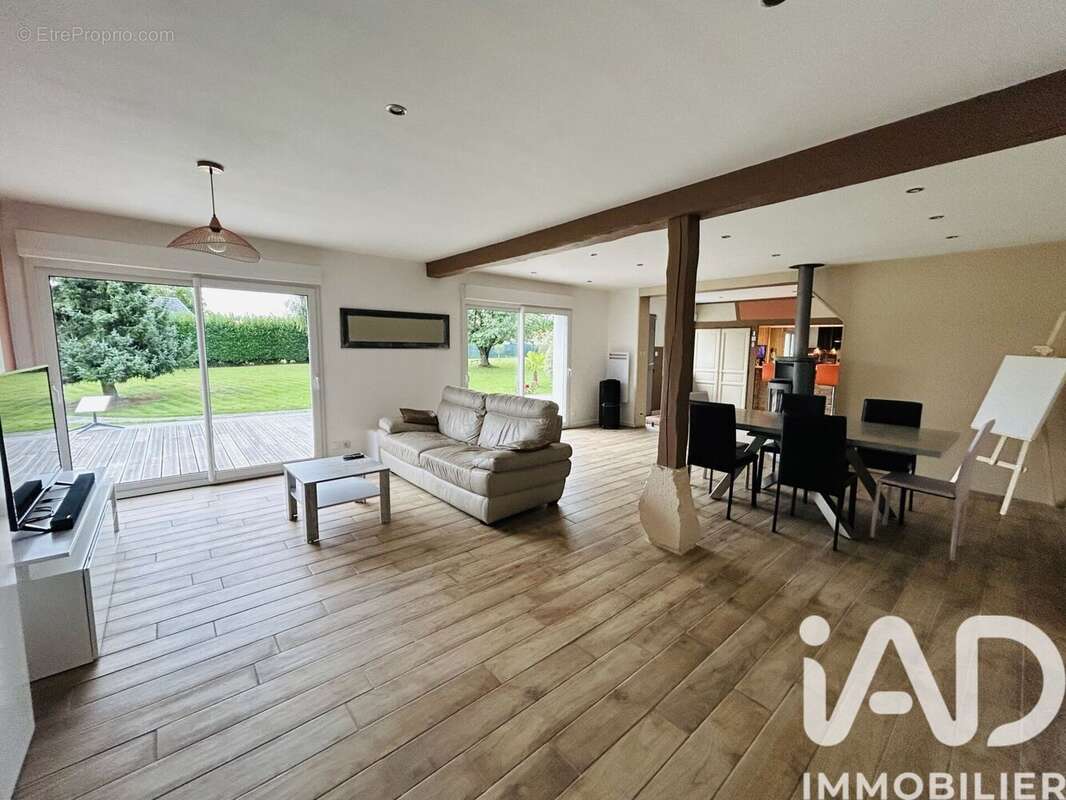 Maison 186 m² à Saint-Paer  - photo 9