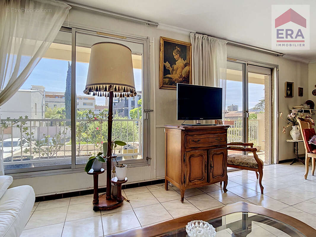 Appartement à MARSEILLE-9E