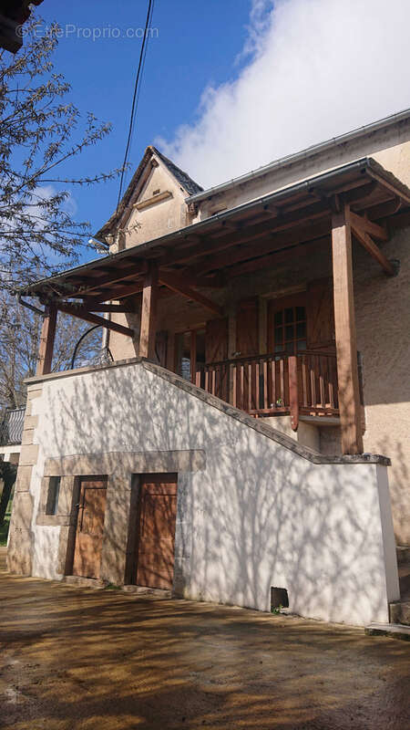 Maison à VILLEFRANCHE-DE-ROUERGUE