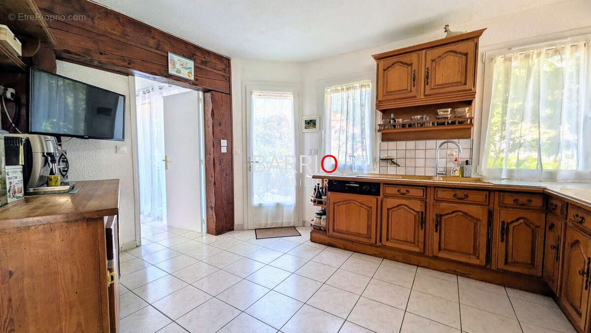 Maison 150 m² à Laroque-Des-Alberes  - photo 7