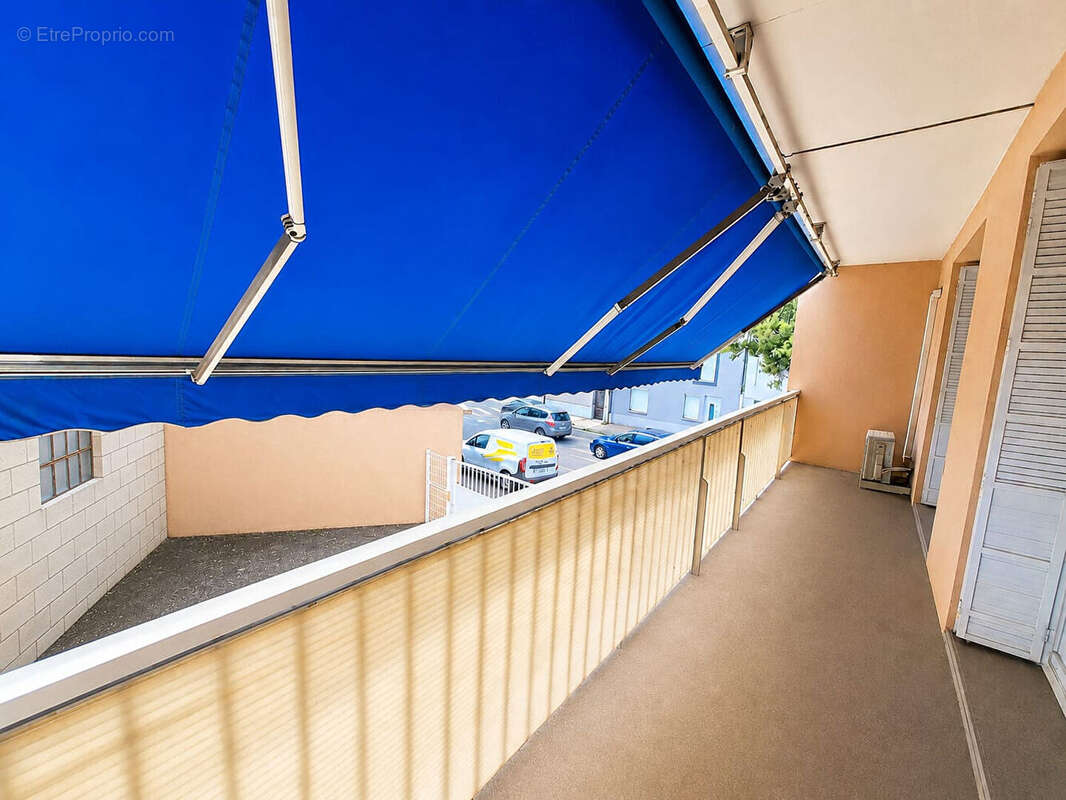 Appartement  t3  climatise 76m2 avec ascenseur  cave et parking securise  hyper centre  valence 26000 - photo 8
