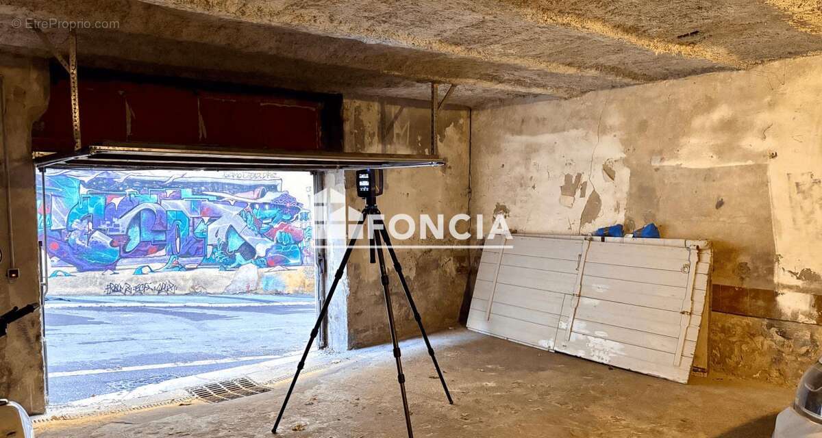 Appartement à MARSEILLE-2E