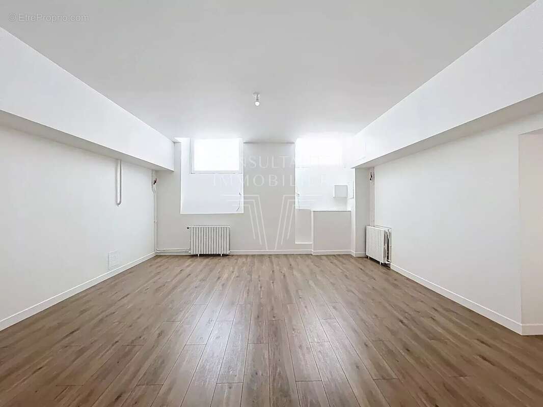 Appartement à PARIS-8E