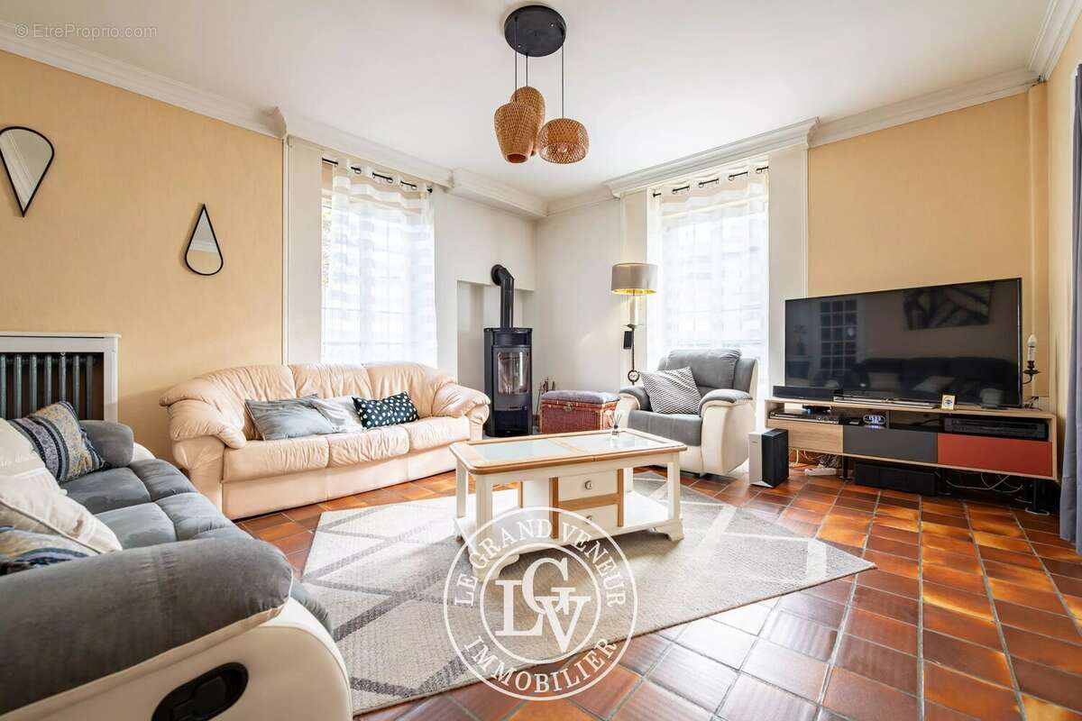 Maison à MILLY-LA-FORET