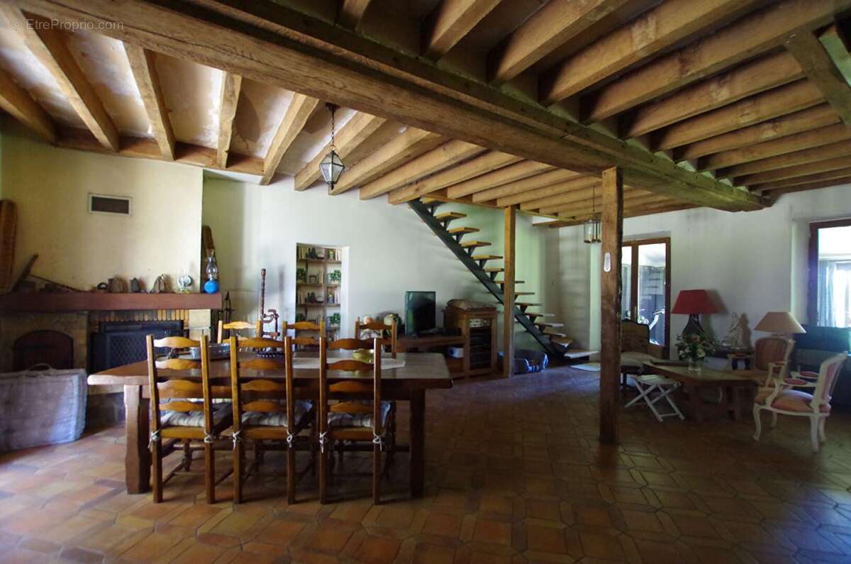 Maison à AILLANT-SUR-MILLERON