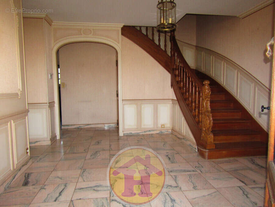 Maison à COGNAC-LA-FORET