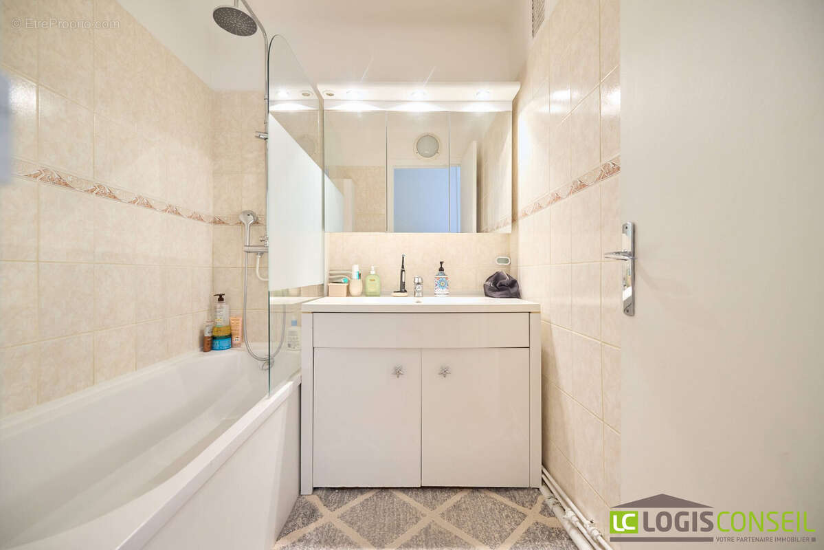 Appartement à BOURG-LA-REINE