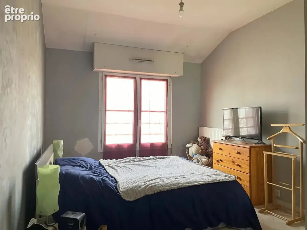 Dernier étage, sans ascenseur, Appartement T3 - 69.5 m² - Blordière - photo 7