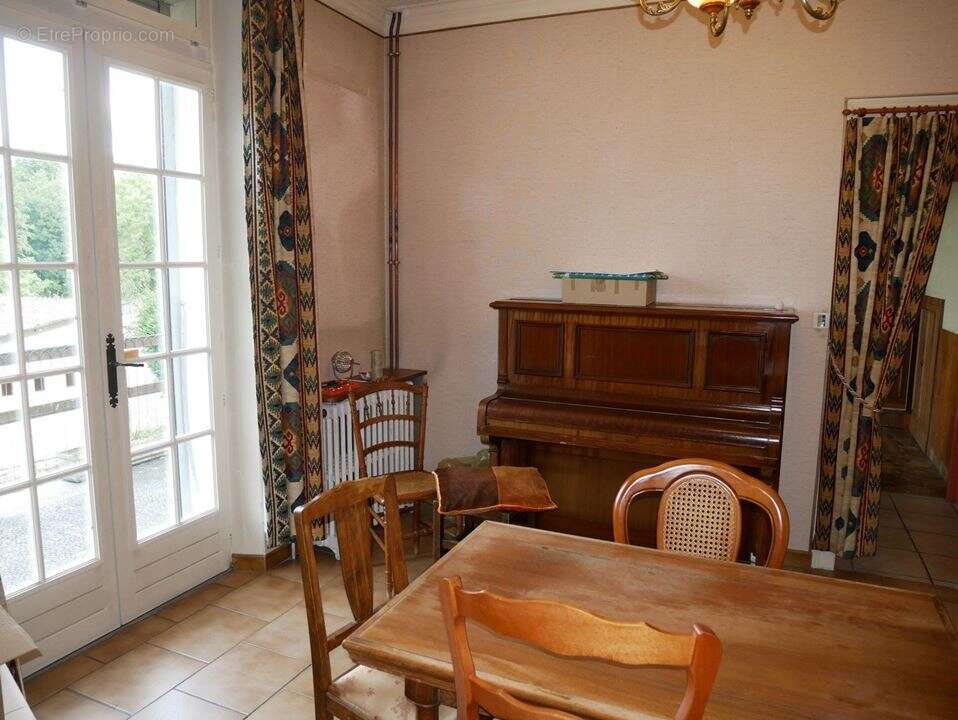 Maison à CHALETTE-SUR-LOING