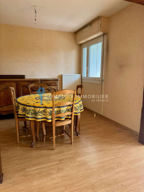 Appartement à CORBEIL-ESSONNES