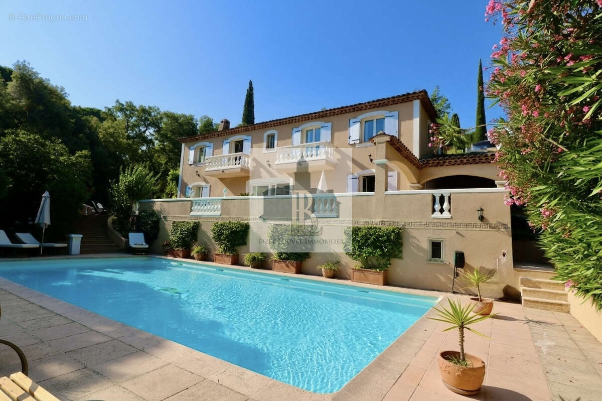 Gassin, villa, vue mer de l'étage, aux portes de Saint-Tropez, - photo 8