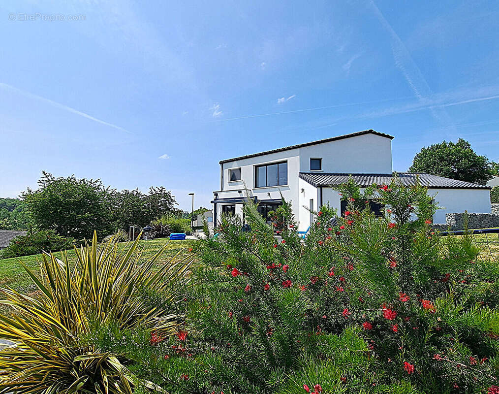 Maison à LA MEILLERAIE-TILLAY