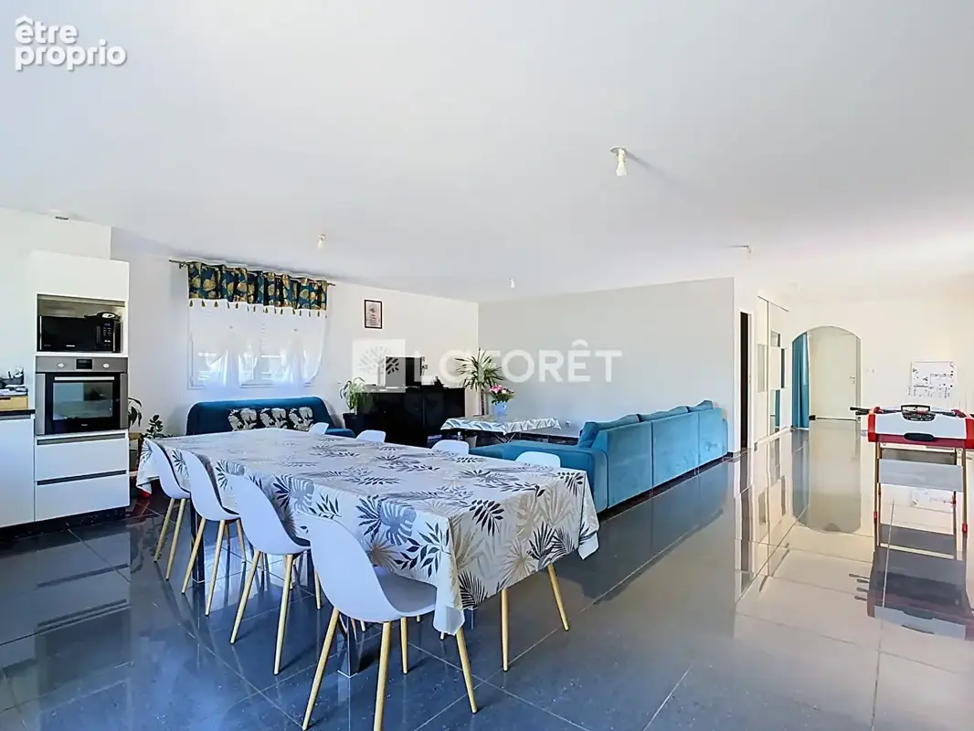 Maison récente 6 pièces 168 m² - photo 2
