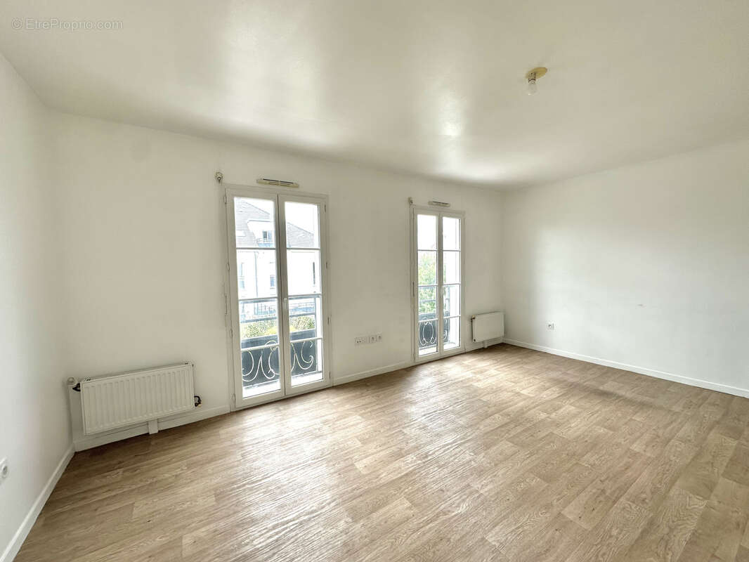 Appartement à SAINT-PIERRE-DU-PERRAY