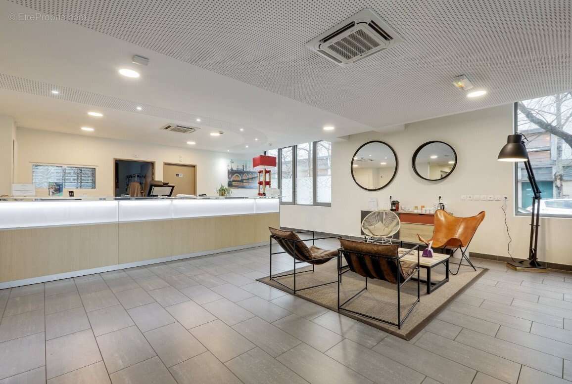 INVESTISSEMENT LOCATIF  Bordeaux  Résidence étudiante All Suites Study Bordeaux Centre Gare - 5,35 % de rentabilité - photo 10