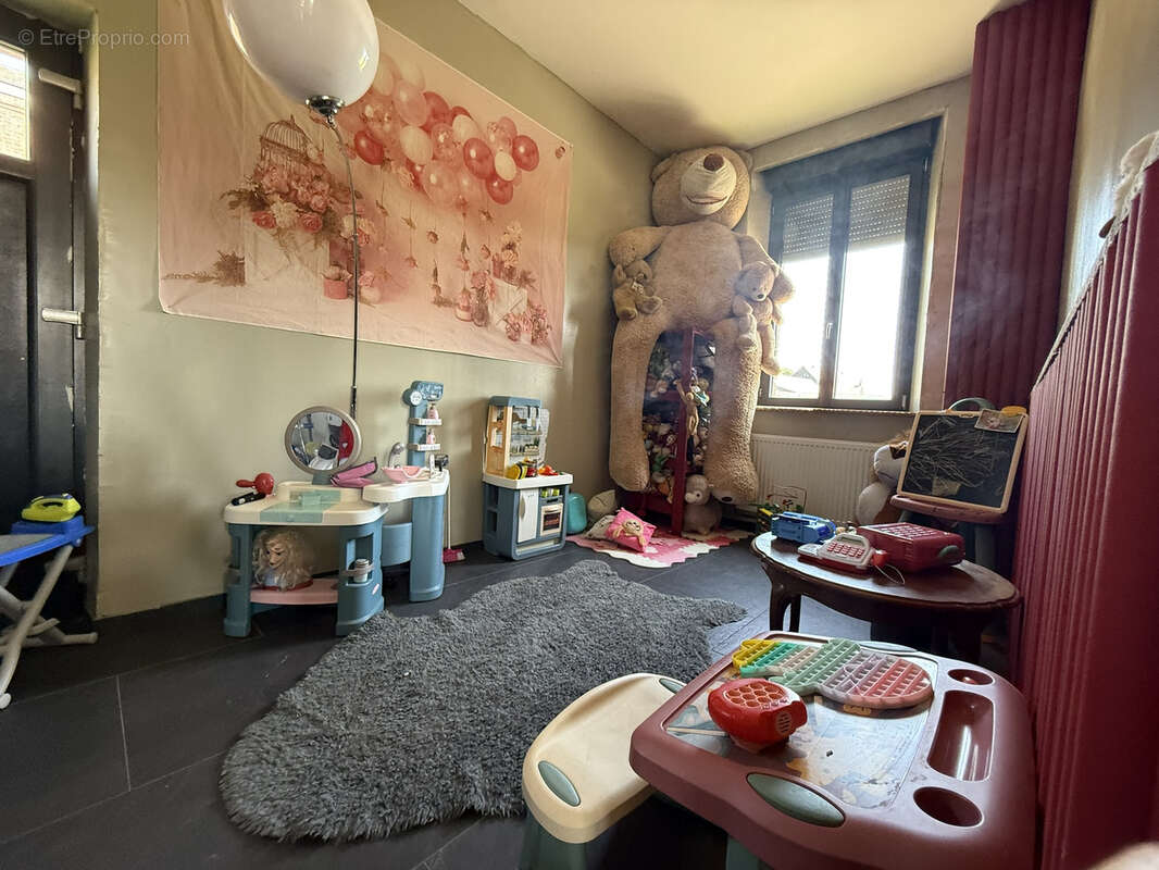 Maison Ancienne individuelle 249 m2 - 4 chambres - photo 11