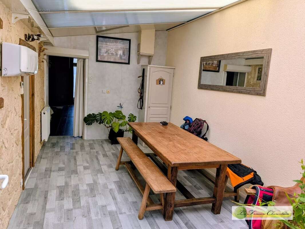 Maison à GOND-PONTOUVRE