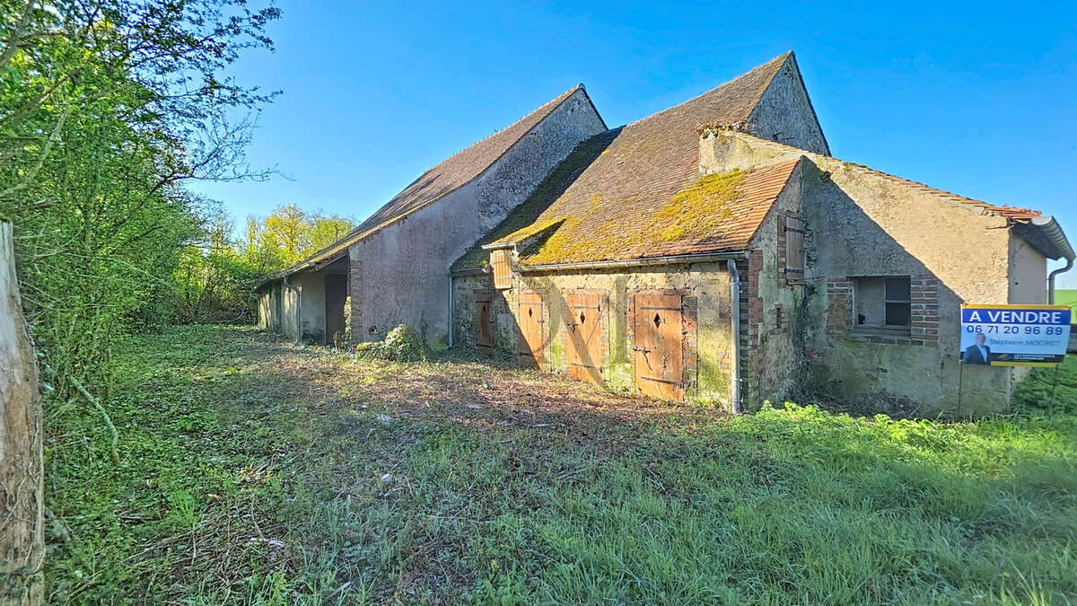 Autre à PERS-EN-GATINAIS