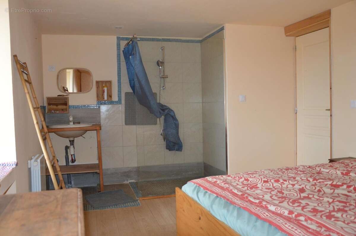 Maison 164 m² à Peux-Et-Couffouleux  - photo 6
