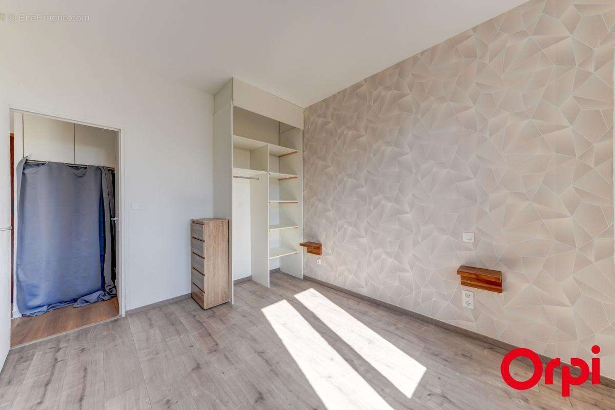 Appartement à LA MULATIERE