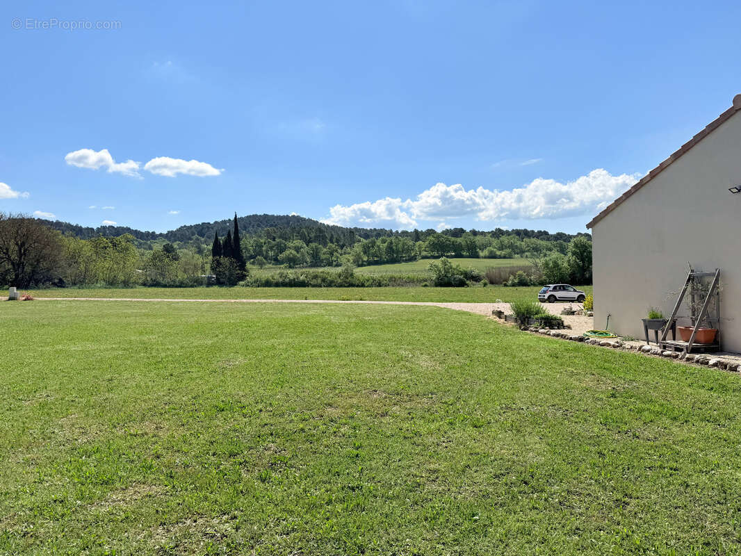 Maison récente de plain-pied – Division parcellaire autorisée – environnement privilégié - photo 11