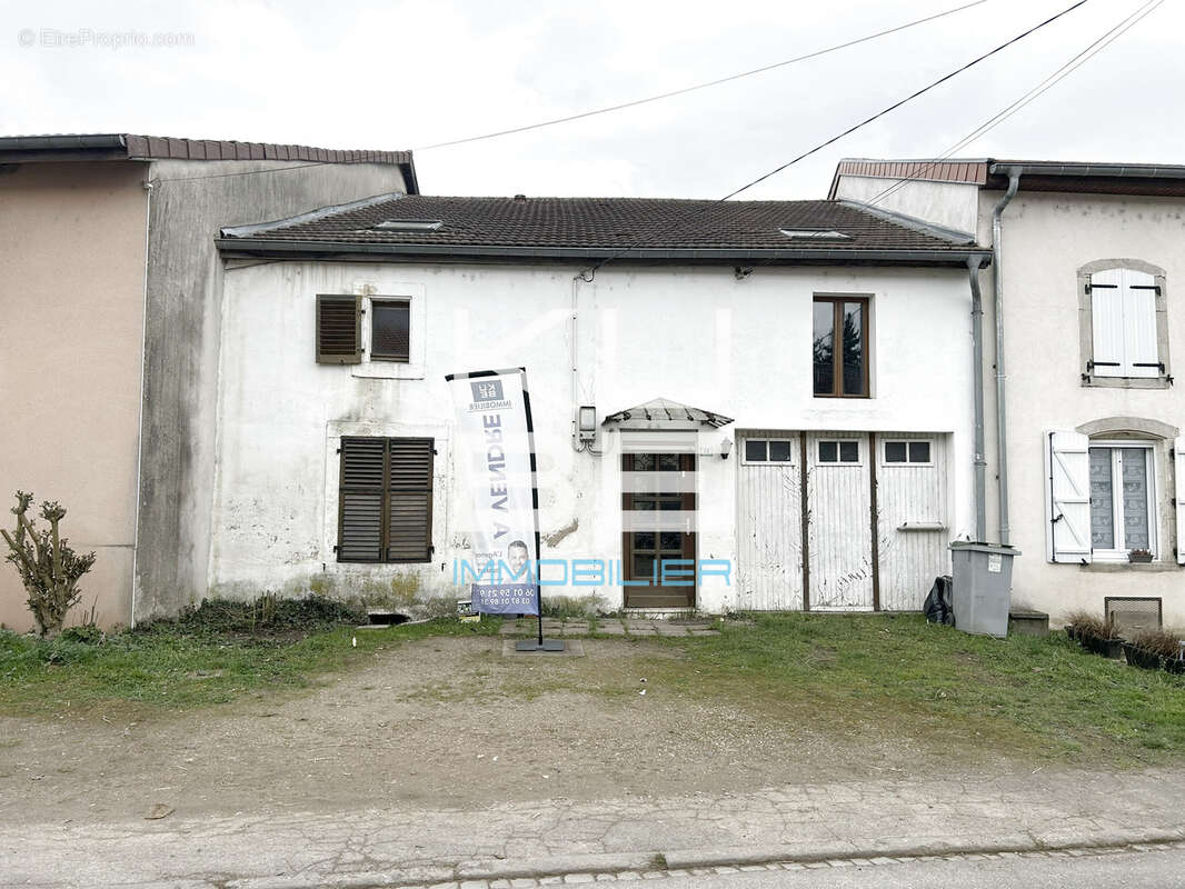 Maison à REMILLY