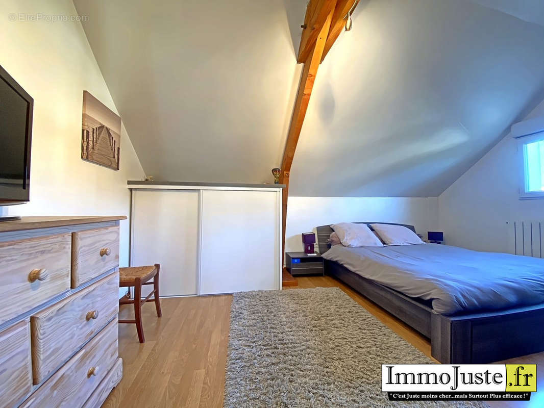 Maison à LES ESSARTS-LE-ROI