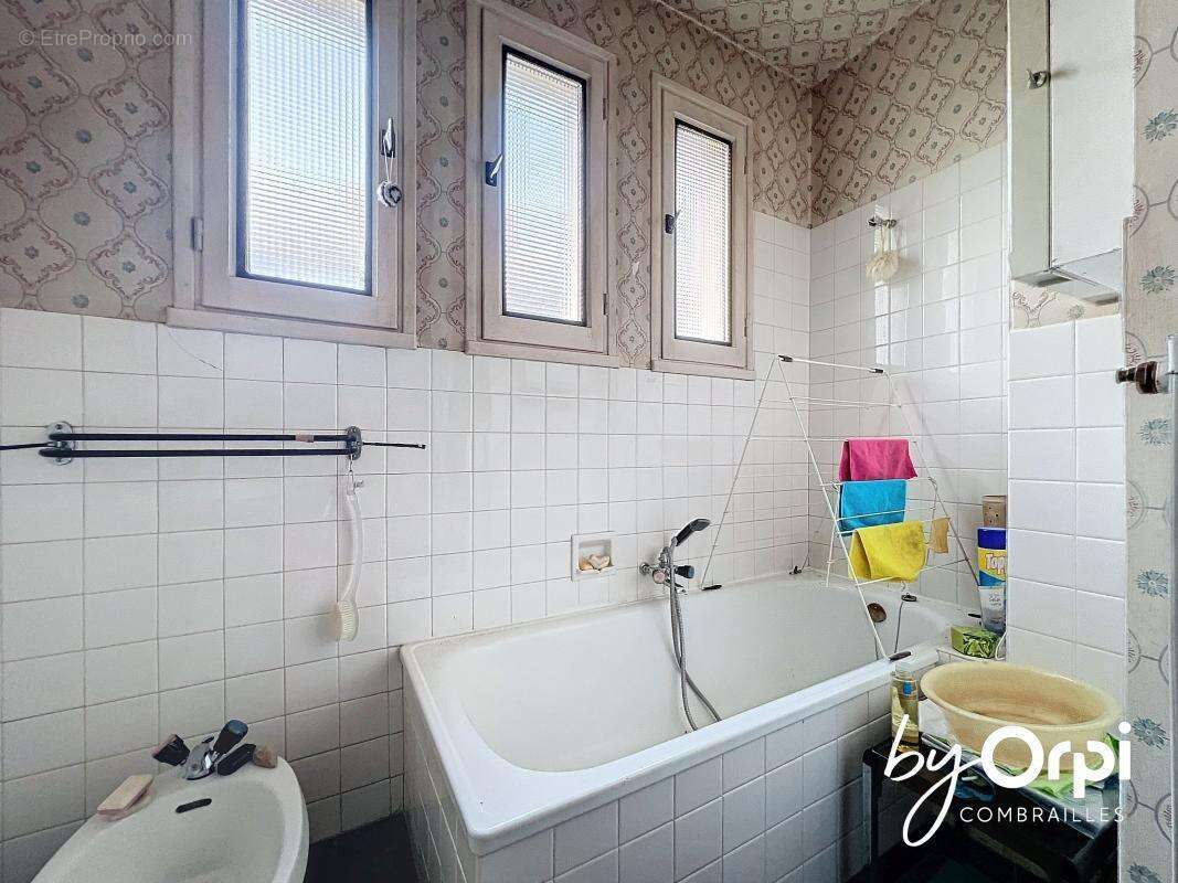 Maison à SAINT-ELOY-LES-MINES