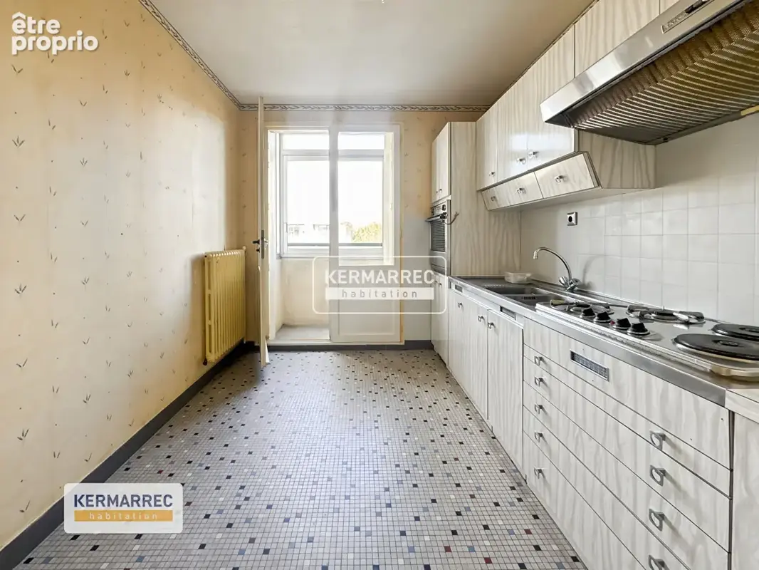 Appartement T3 - Jean Mermoz - Balcon, garage et espaces verts - photo 5