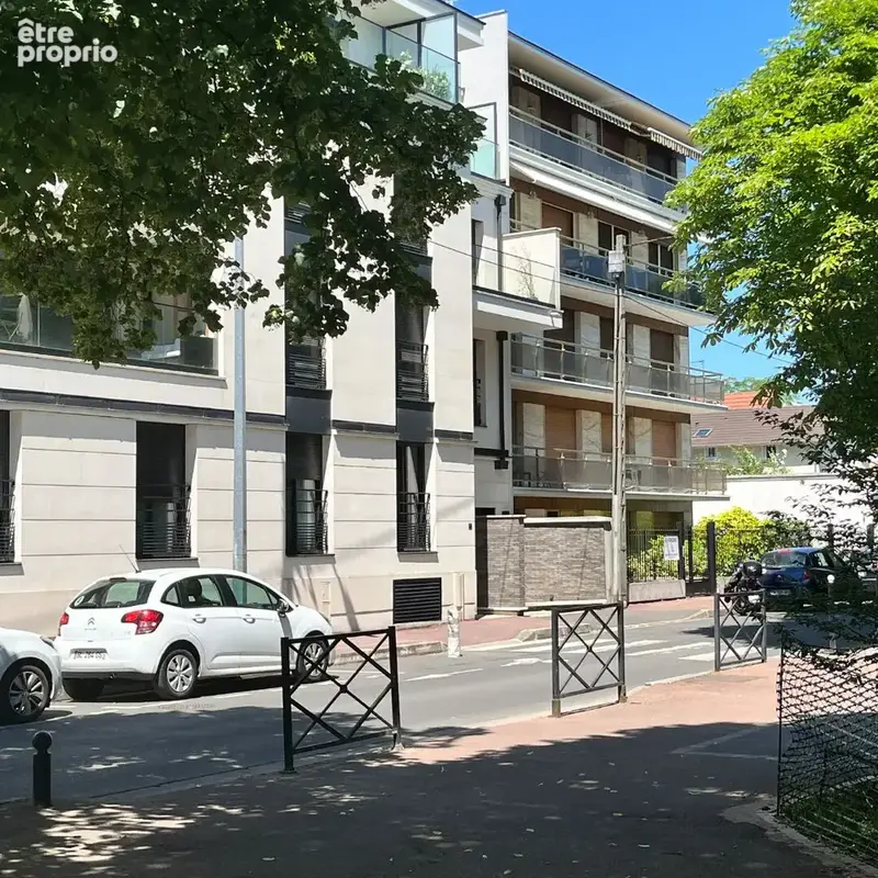 Appartement à SAINT-MAUR-DES-FOSSES