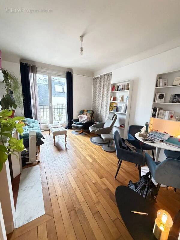 Appartement à PARIS-20E