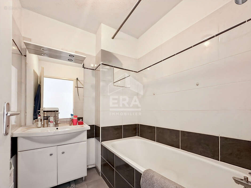 Appartement à CHATEAURENARD