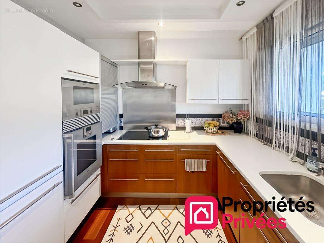 Appartement à VILLENEUVE-LOUBET