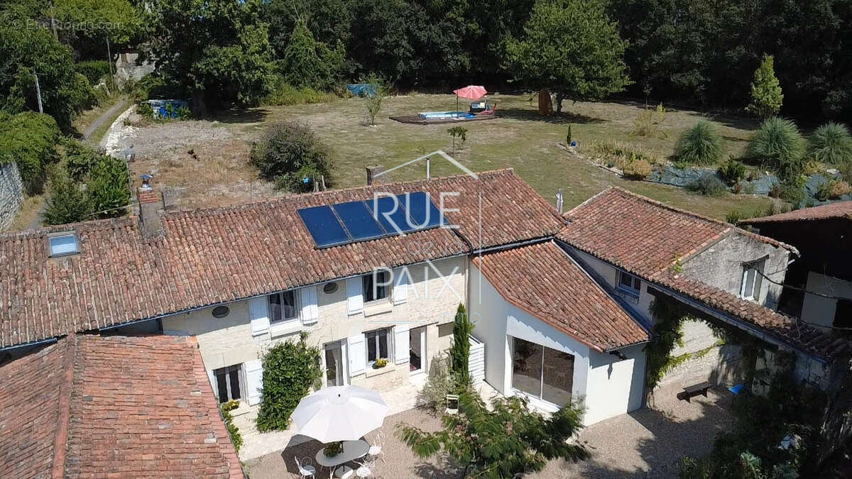 Maison à CHALAIS