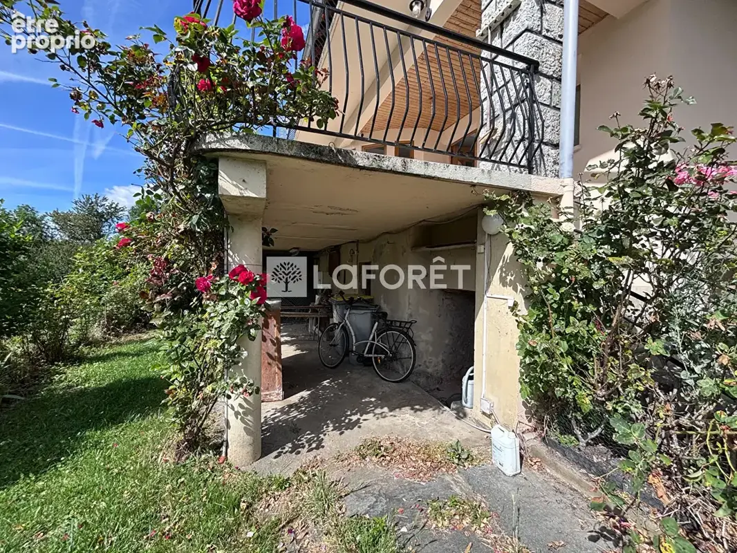 Maison d'Exception à Vendre à Mercury  73200- Charme et Tranquillité Assurés - photo 4