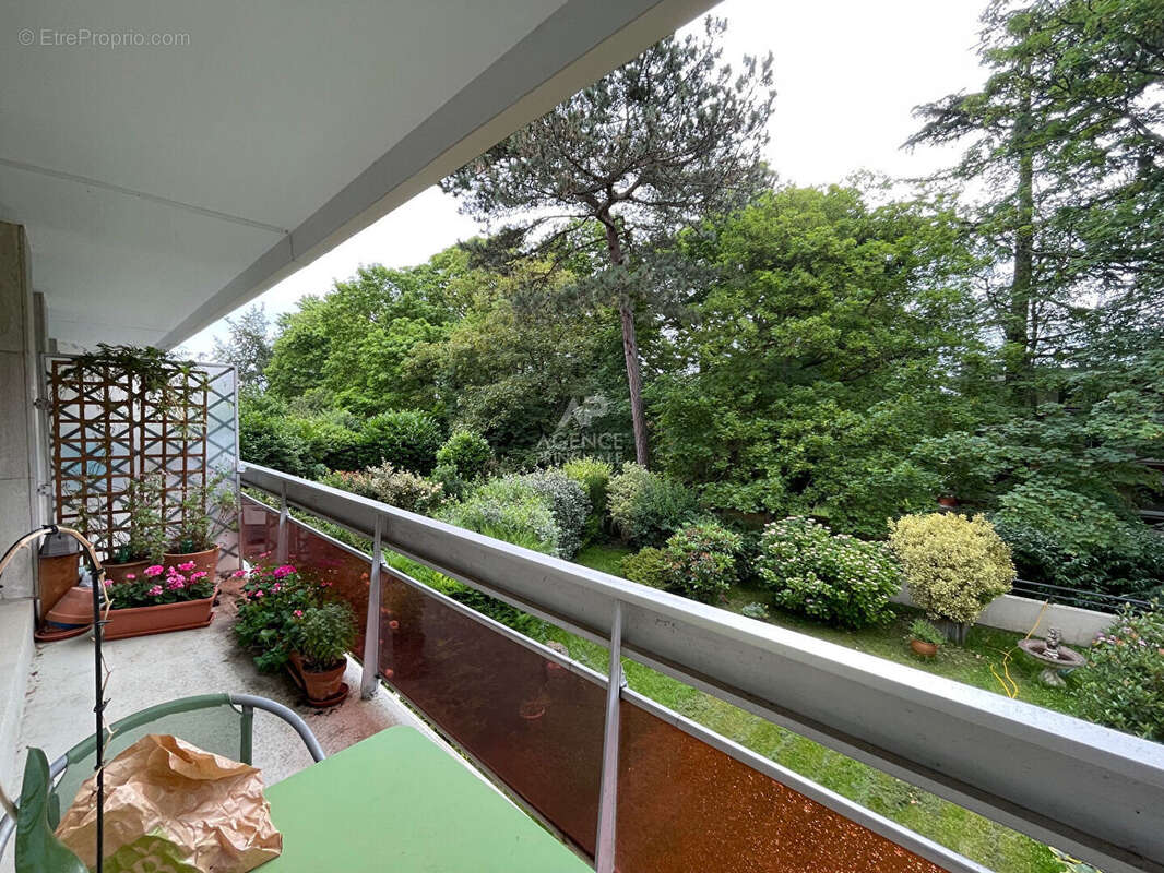 Appartement à MAREIL-MARLY