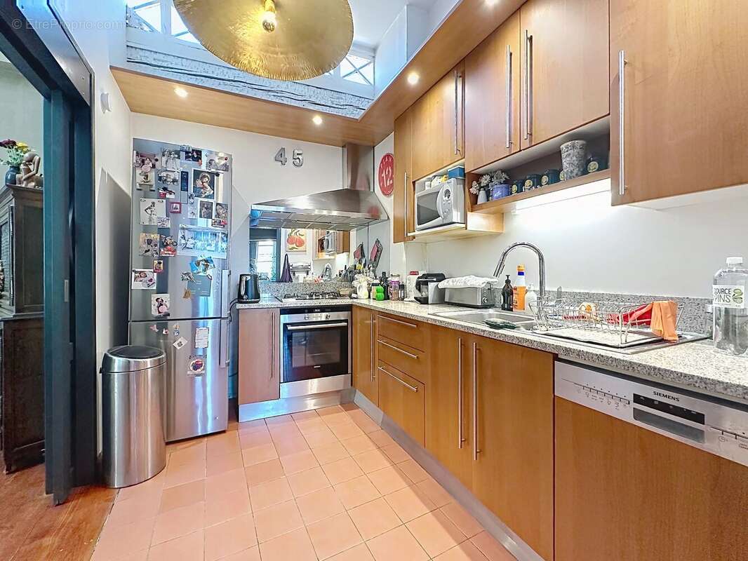 Saint Etienne - Appartement de 135 m². - photo 3