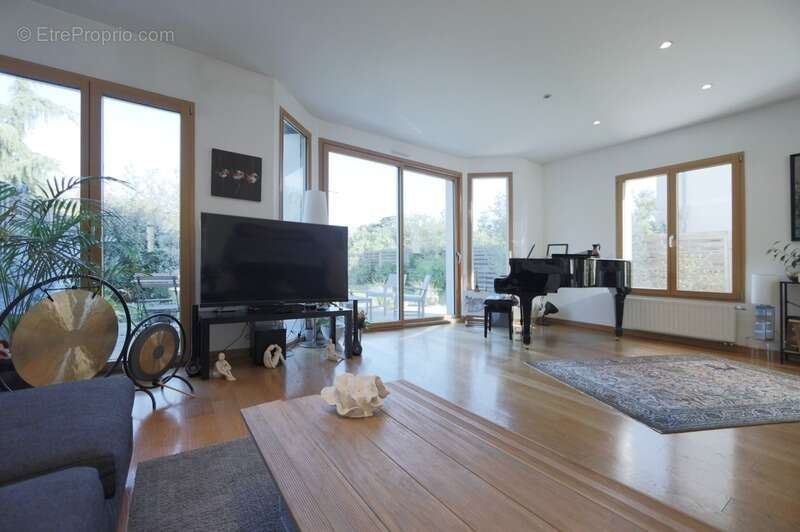 Maison à RUEIL-MALMAISON