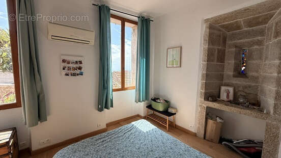 Magnifique à vendre T3 dans Maison de village terrasse, vue mer, garage - photo 13