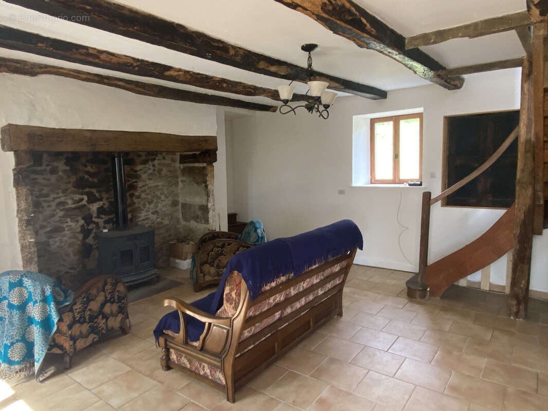 Maison à JUILLAC