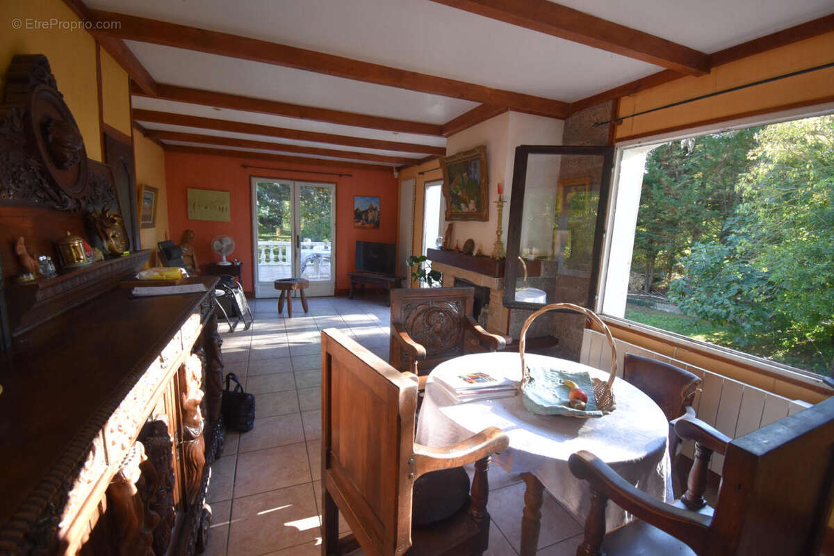 DSC_0036 - Maison à ROULLET-SAINT-ESTEPHE