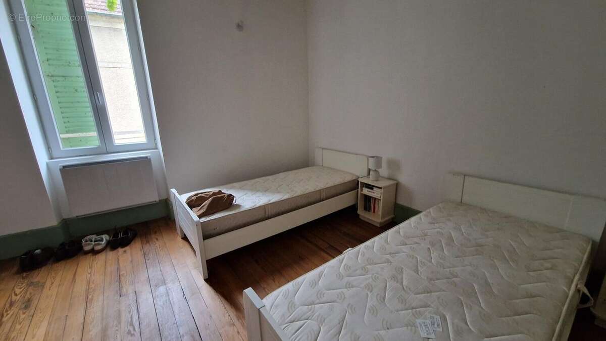 Photo 7 - Appartement à LA GUERCHE-SUR-L'AUBOIS