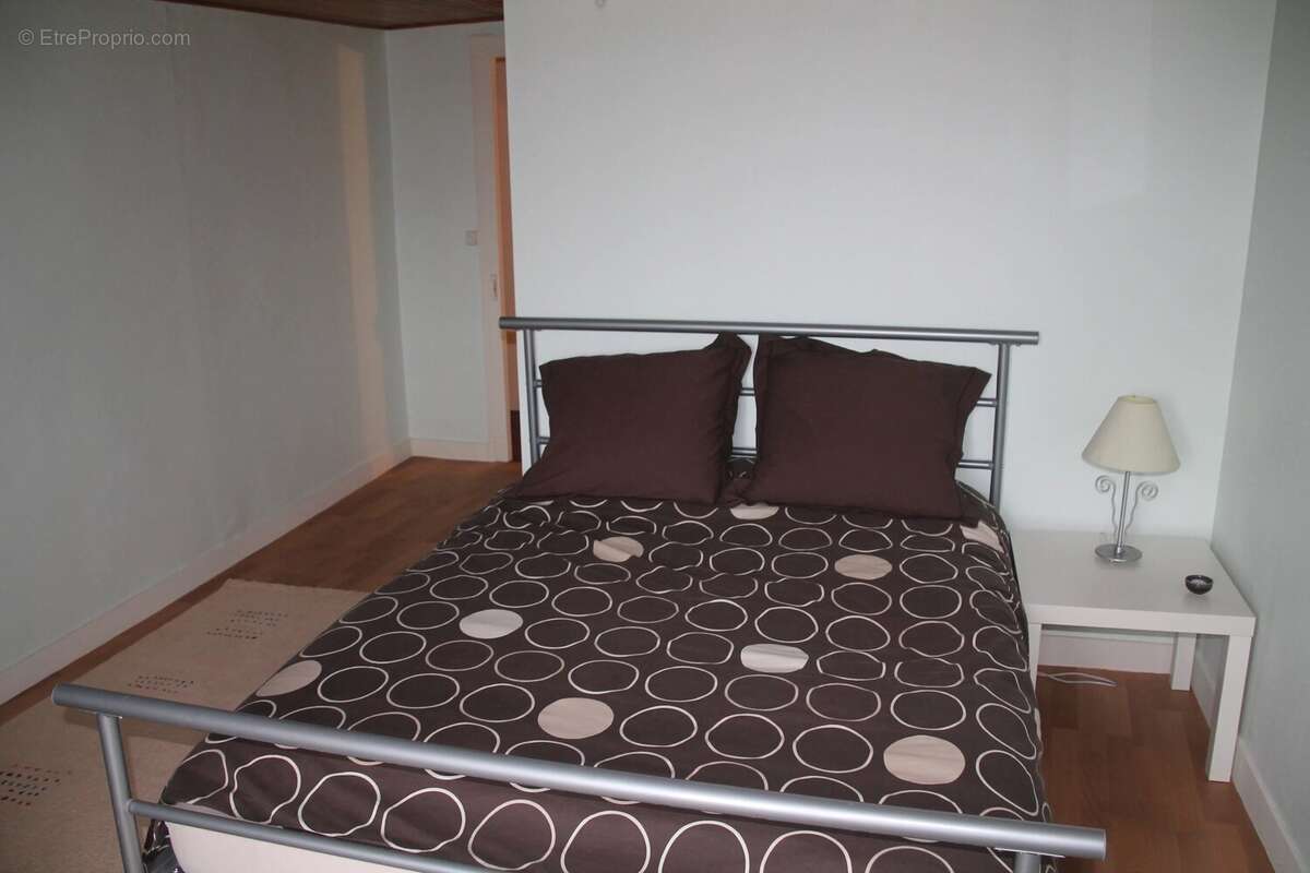 Excellente opportunité d'investissement : immeuble comprenant 3 petits appartements destinés à la location - photo 12