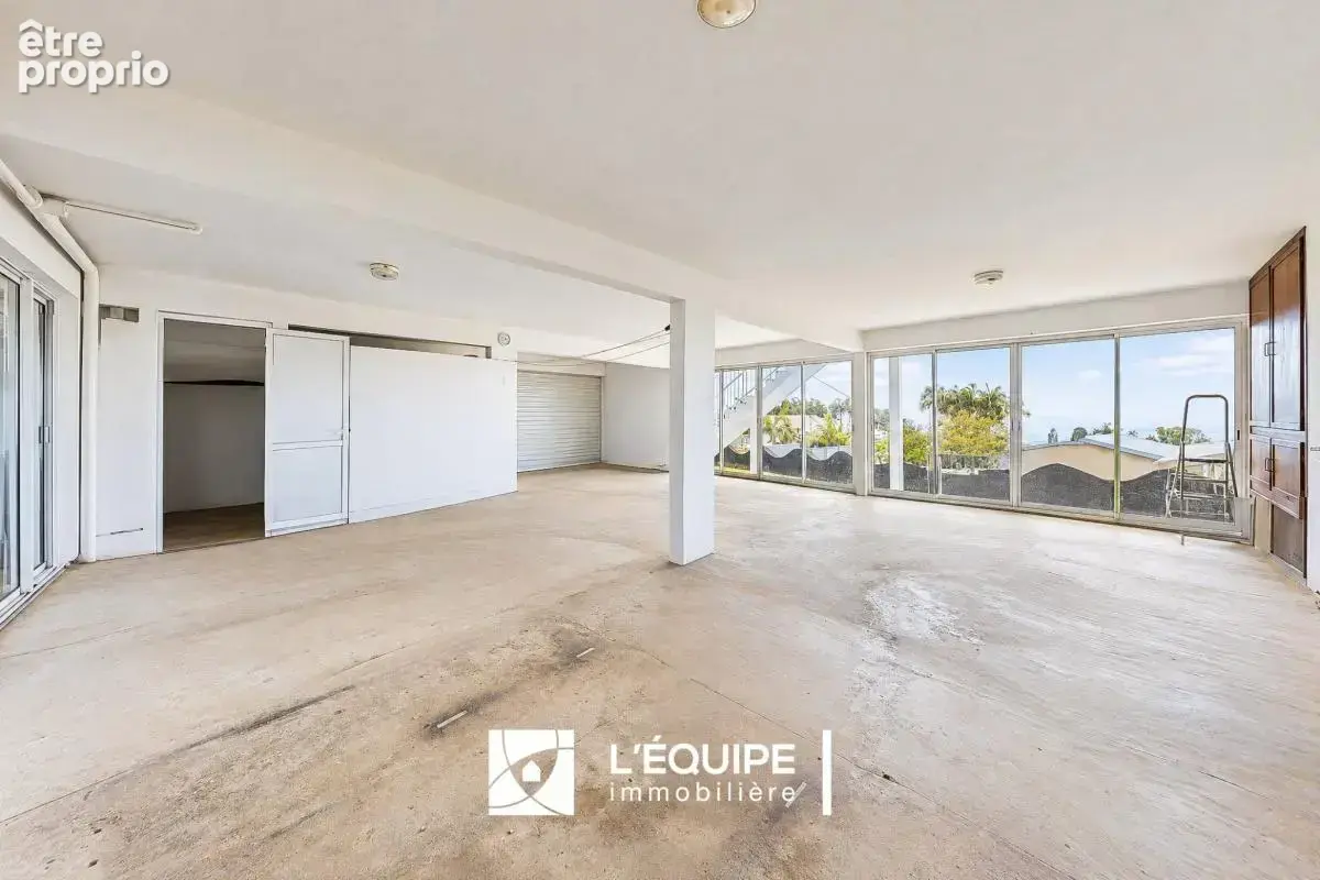 Maison 4 pièces 129 m² à vendre à Saint-Benoit (97470) - photo 8