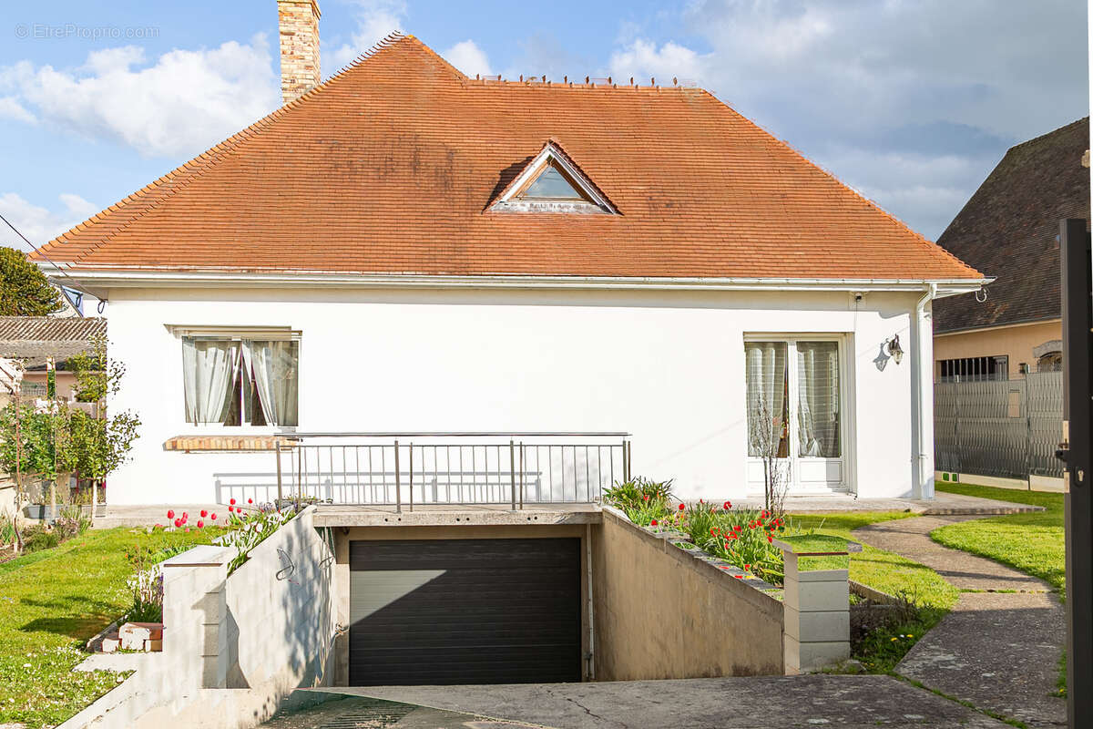 Maison à OISSEL